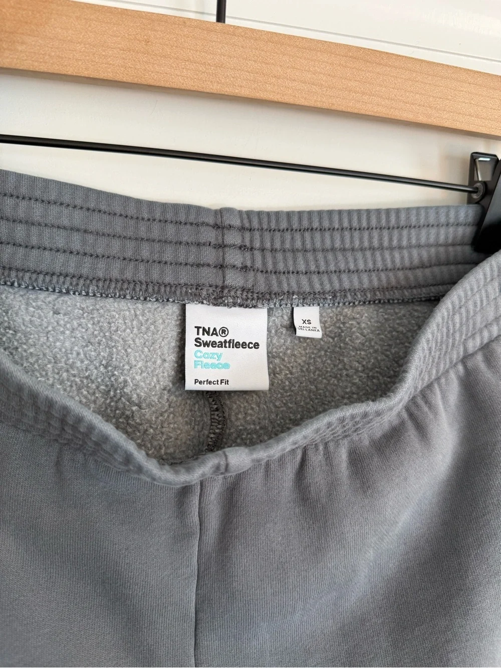 Aritzia TNA Cozy Fleece Sweatpants